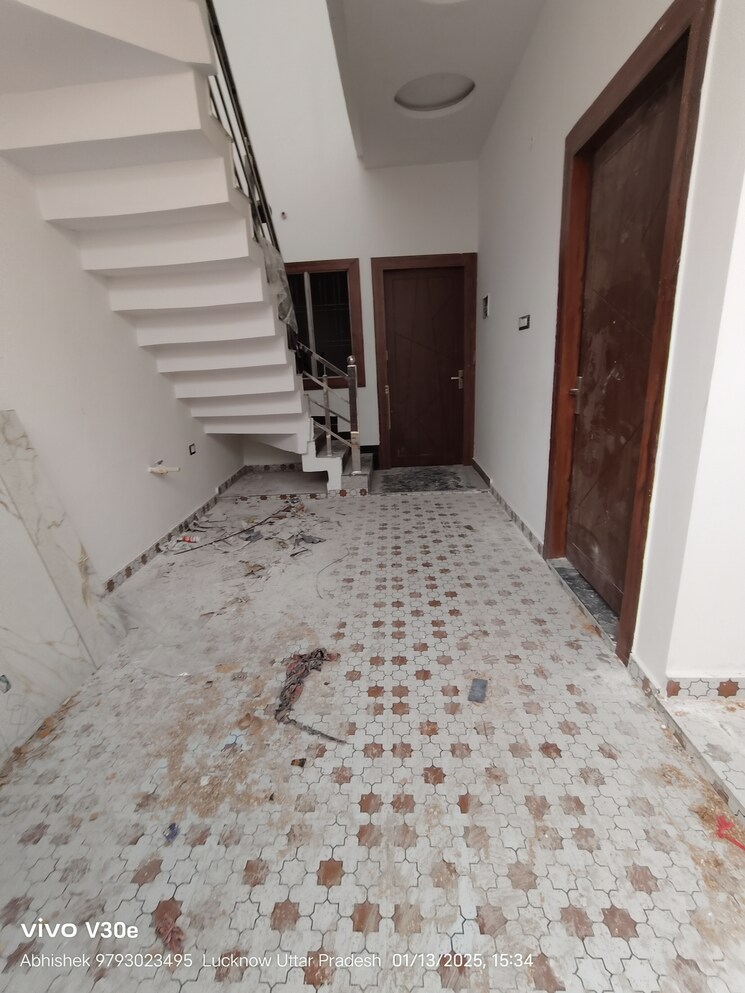 Room, jankipuram extension 3 Bedroom 1000 Sq.Ft. Independent House In Jankipuram Extension Lucknow 8134871