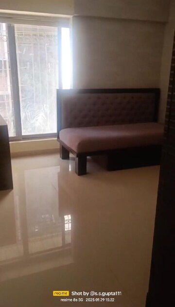Furnished Amenities in 3 BHK Apartment at Link Garden, Andheri West – for Rent