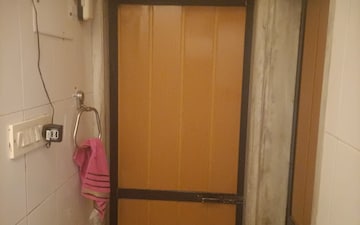 2 BHK Apartment For Rent in Tripathi Bhavan, Goregaon West