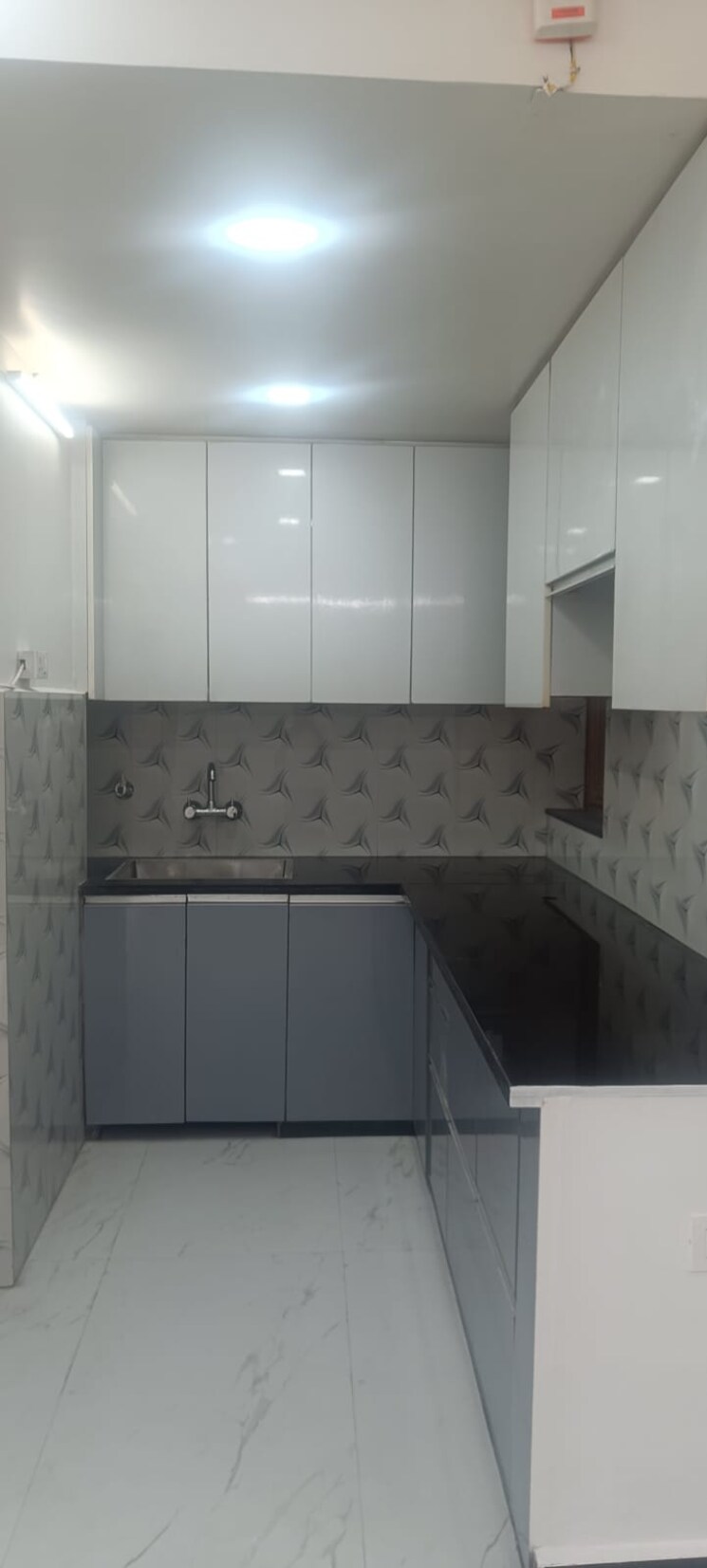 Kitchen, vasant kunj 3 Bedroom 1400 Sq.Ft. Apartment In Vasant Kunj Delhi 8134928