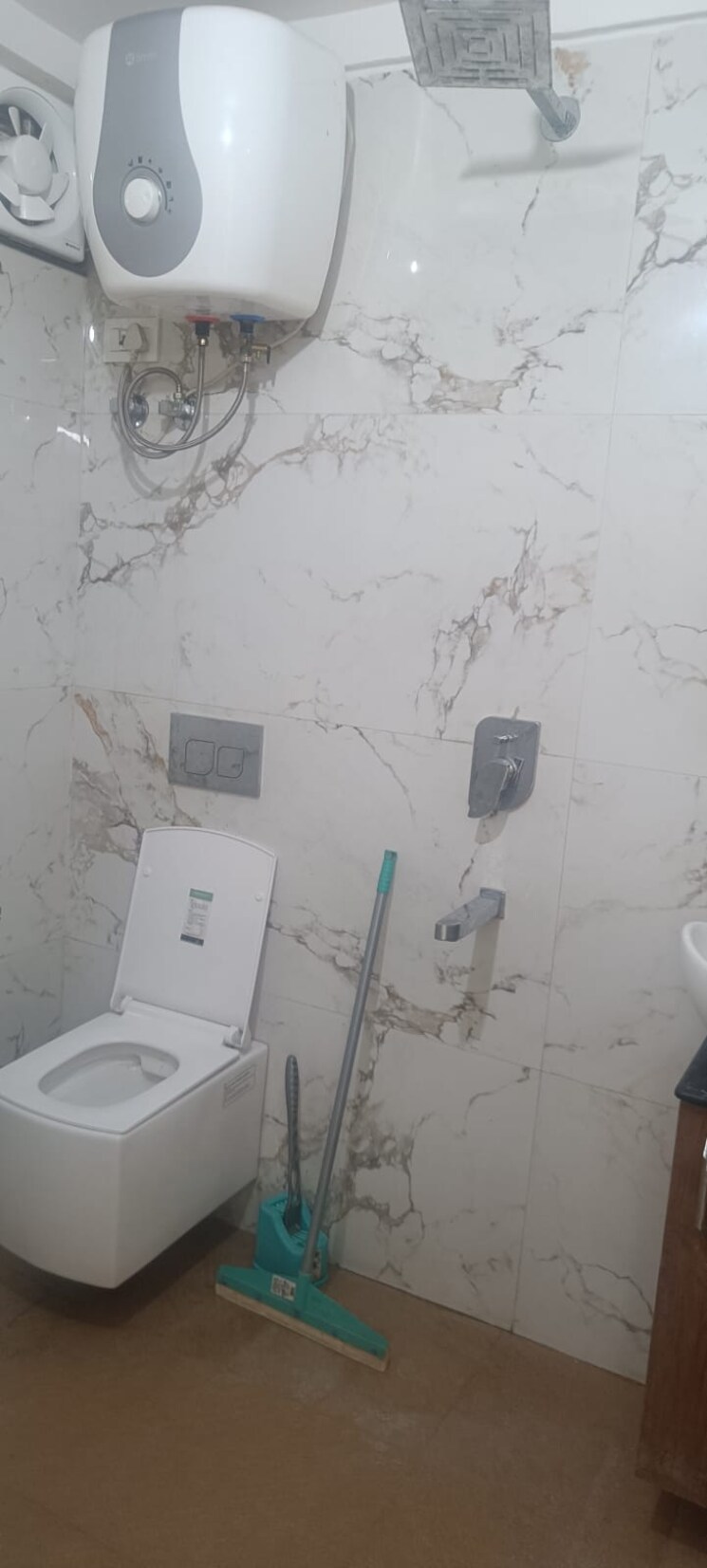 Attached Bathroom, vasant kunj 3 Bedroom 1400 Sq.Ft. Apartment In Vasant Kunj Delhi 8134928