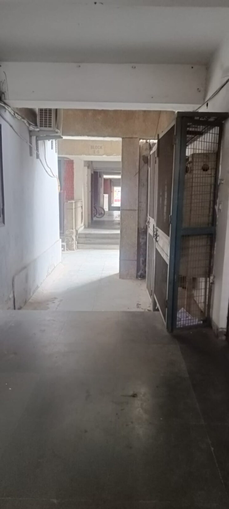 Other, vasant kunj 3 Bedroom 1400 Sq.Ft. Apartment In Vasant Kunj Delhi 8134928