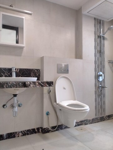 Bathroom in 4 BHK Apartment at Indiabulls Blu, Worli – for Rent