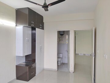 2 BHK Apartment For Rent in Pyramid Fusion Homes, Sector 70a