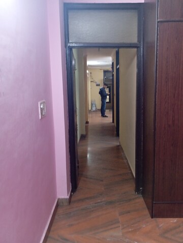 2.5 BHK Builder Floor For Rent in Krishna Nagar