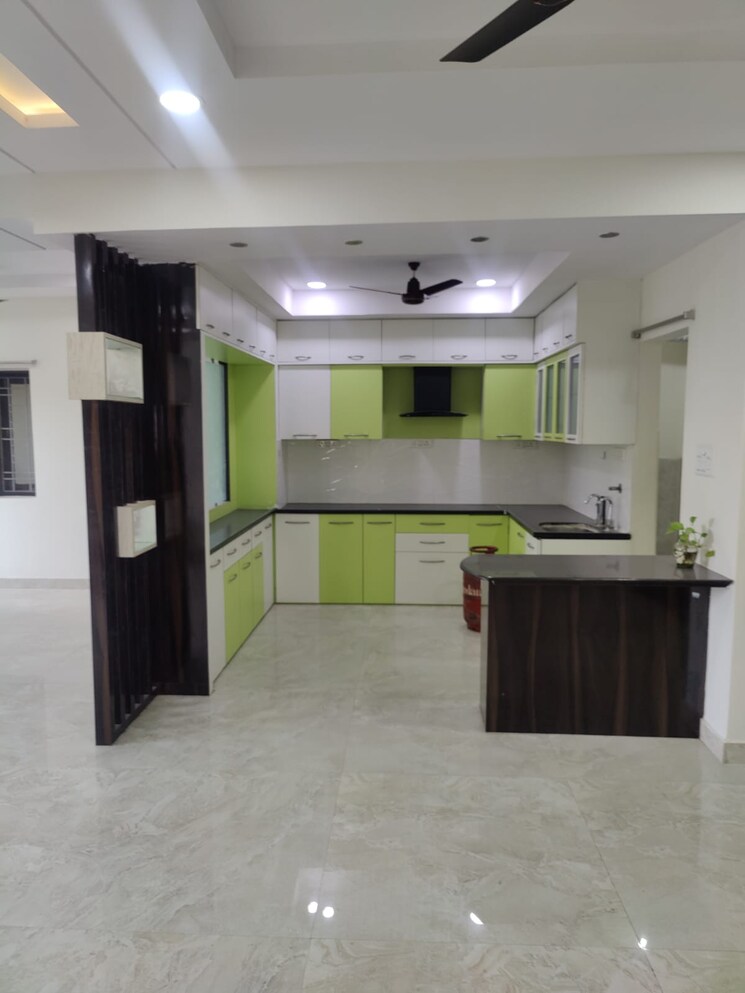 Kitchen, lanco-hills-hanging-gardens-villas 4 Bedroom 5800 Sq.Ft. Villa In Manikonda Hyderabad 8135010