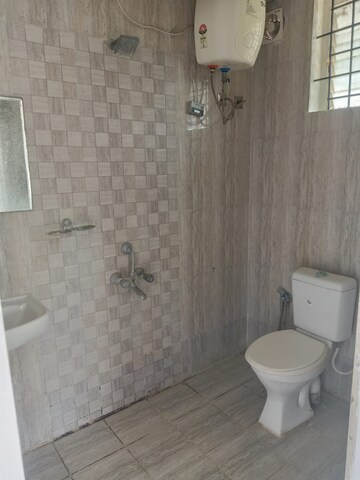 Bathroom in 3 BHK Apartment at Mahadevpura – for Rent