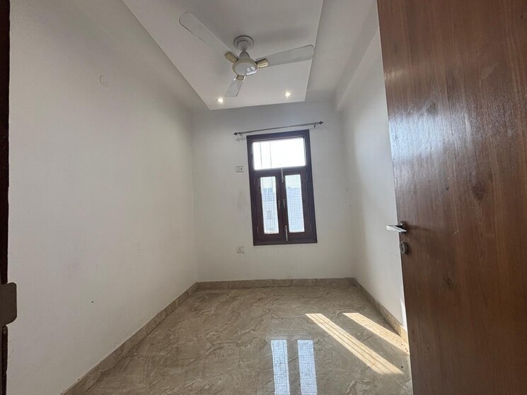 Room, saket 2 Bedroom 900 Sq.Ft. Builder Floor In Saket Delhi 8135034