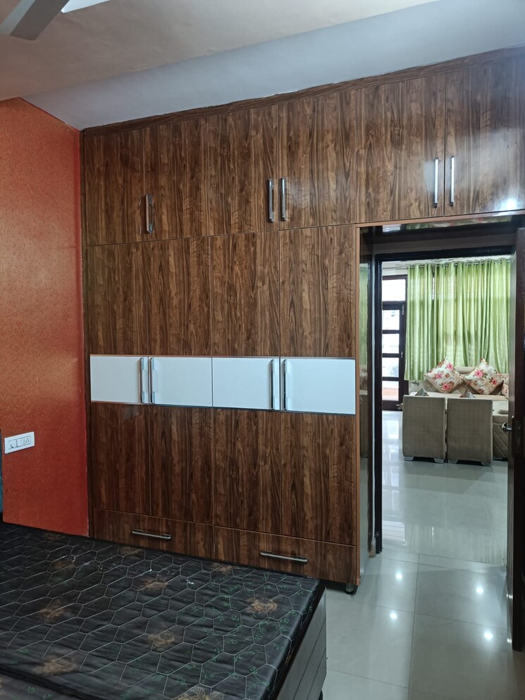 Room, dhakoli village 2 Bedroom 1150 Sq.Ft. Builder Floor In Dhakoli Village Zirakpur 8135055