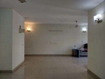 Room in 2 BHK Apartment at Indiranagar – for Rent