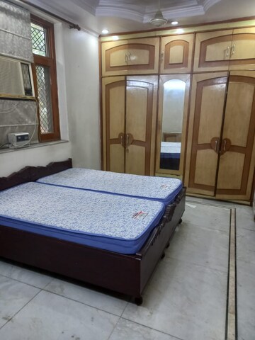 Bedroom in 1 BHK Builder Floor at Paschim Vihar – for Rent