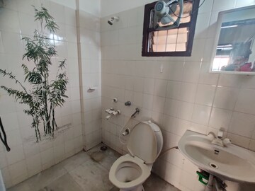 Bathroom in 3 BHK Apartment at Indiranagar – for Rent