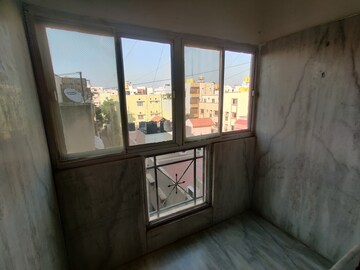 Room in 3 BHK Apartment at Indiranagar – for Rent
