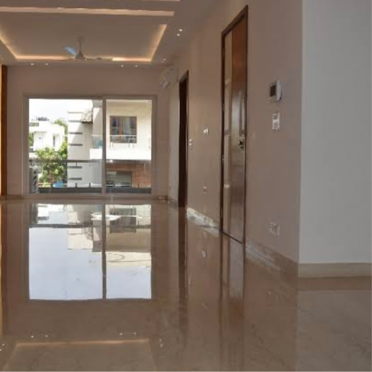 3 BHK + Extra Room Builder Floor For Sale in BPTP Green Oaks