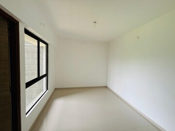 Room in 1 BHK Apartment at Wadhwa Wise City, Old Panvel – for Rent