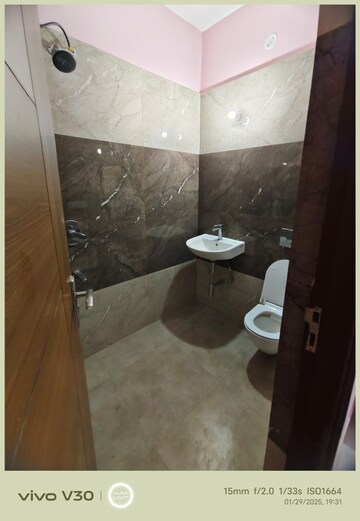 Bathroom in 2 BHK Independent House at Gomti Nagar – for Rent