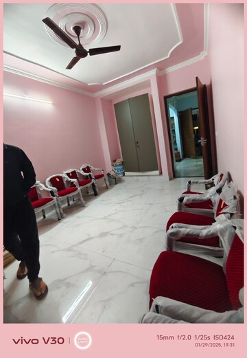 Parking in 2 BHK Independent House at Gomti Nagar – for Rent