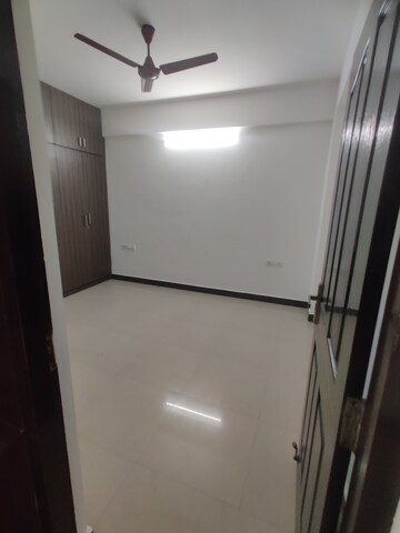Room in 2 BHK Apartment at Indiranagar – for Rent