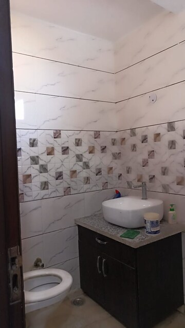 Bathroom in 2 BHK Builder Floor at Paschim Vihar – for Rent