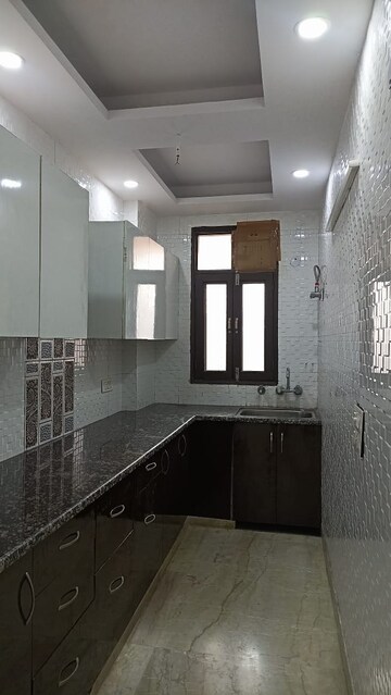 2 BHK Builder Floor For Rent in Paschim Vihar