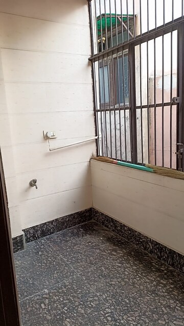 Balcony in 2 BHK Builder Floor at Paschim Vihar – for Rent