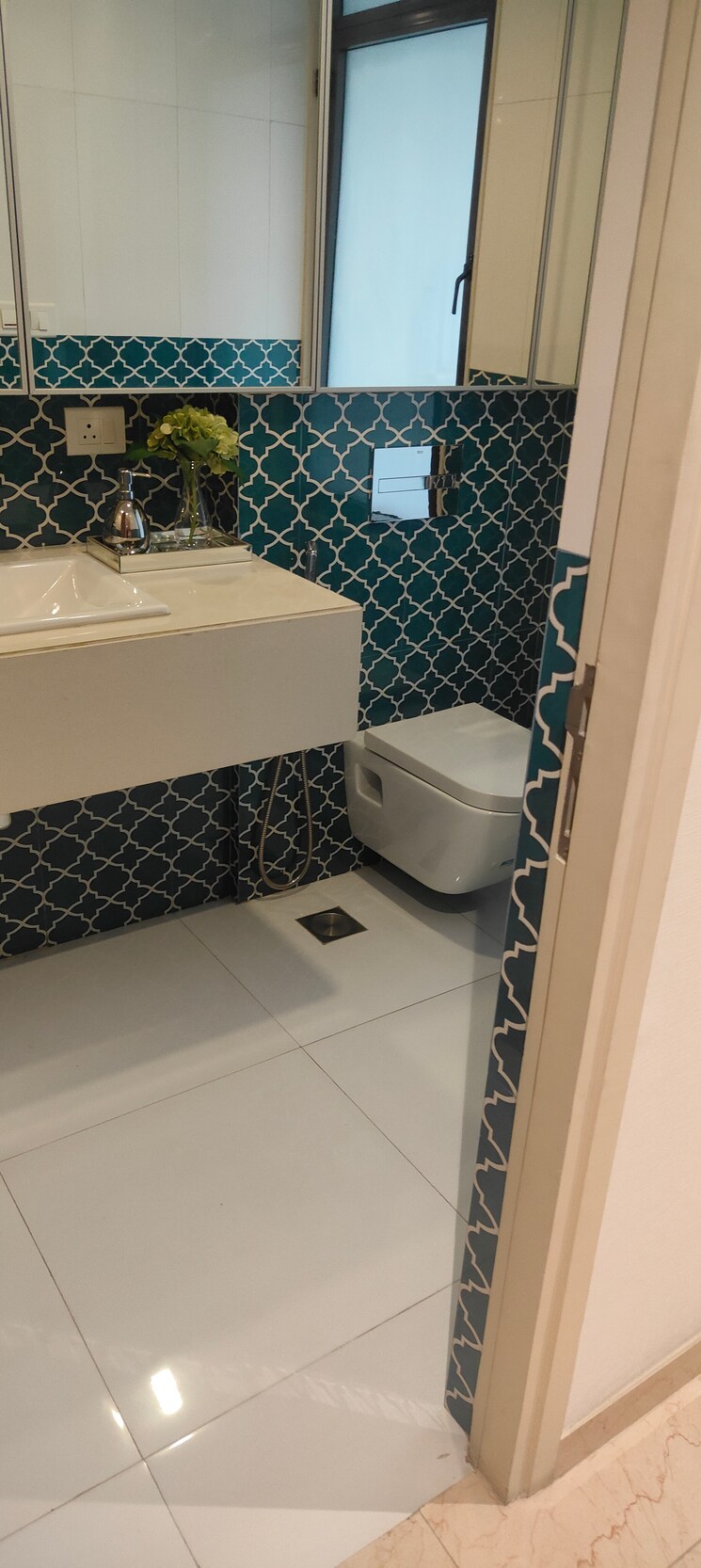 Balcony, lodha-sterling 4 Bedroom 2040 Sq.Ft. Apartment In Kolshet Road Thane 8135141