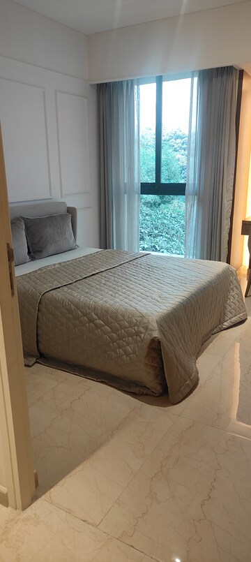 Bedroom in 4 BHK Apartment at Lodha Sterling, Kolshet Road – for Sale