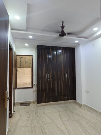 2 BHK Builder Floor For Rent in Paschim Vihar Delhi  8135151