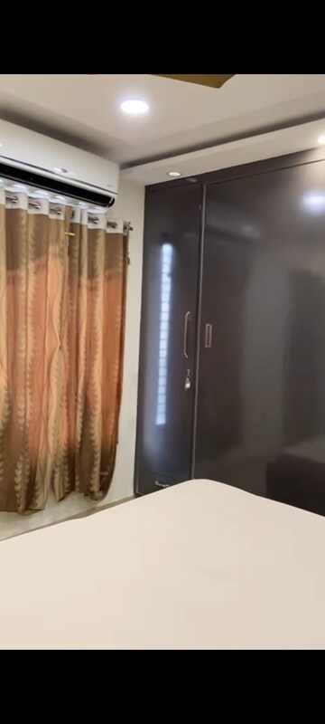 Furnished Amenities in 2 BHK Builder Floor at Ramesh Nagar – for Rent