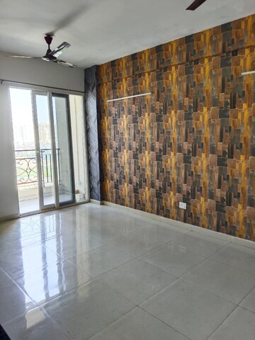 Room in 3 BHK Builder Floor at Sector 9 – for Rent