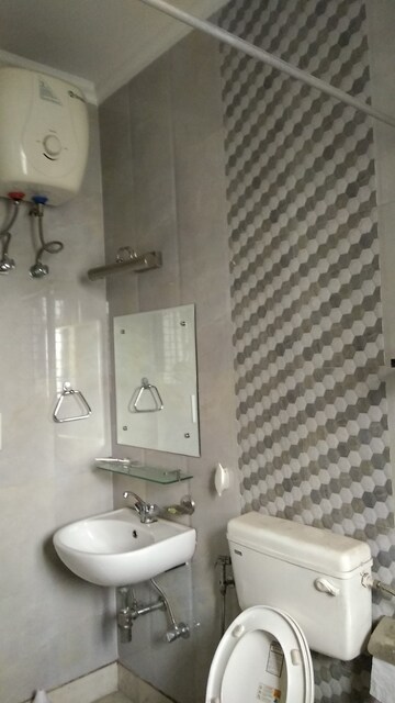 Attached Bathroom in 3 BHK Builder Floor at Sector 9 – for Rent