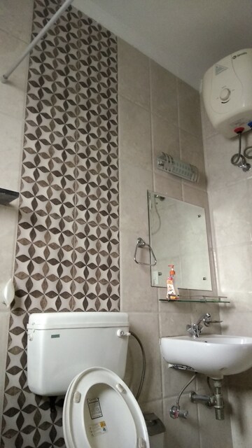 Attached Bathroom in 3 BHK Builder Floor at Sector 9 – for Rent