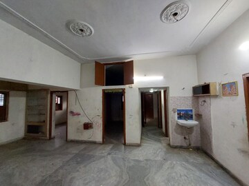 Living Room in 6+ BHK Independent House at Gola Road – for Sale