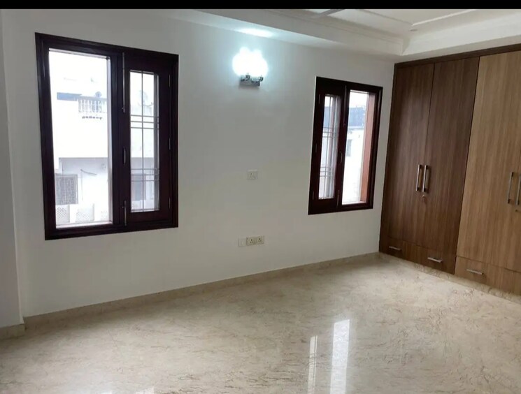 Room, shivalik colony 3 Bedroom 190 Sq.Yd. Builder Floor In Shivalik Colony Delhi 8135275
