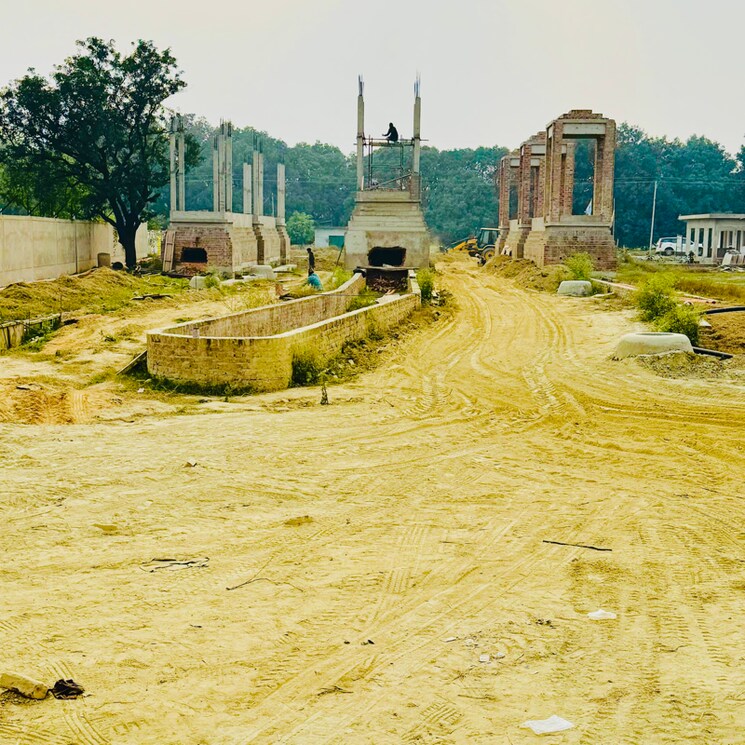 Garden, vastum-enclave-row-houses  1400 Sq.Ft. Plot In Omaxe City Lucknow 8135266