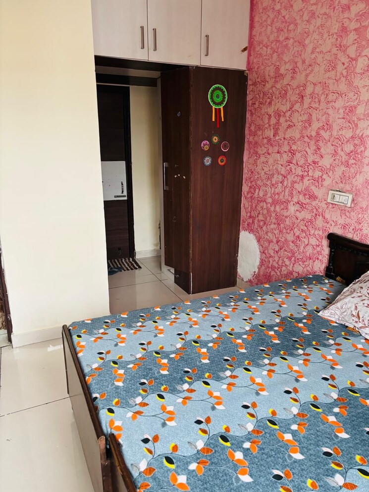 Bedroom, dhakoli village 3 Bedroom 1200 Sq.Ft. Builder Floor In Dhakoli Village Zirakpur 8135305