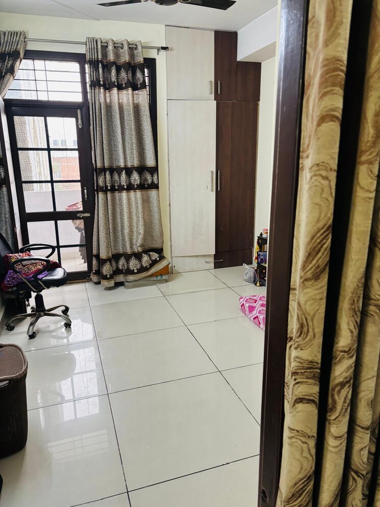 undefined, dhakoli village 3 Bedroom 1200 Sq.Ft. Builder Floor In Dhakoli Village Zirakpur 8135305