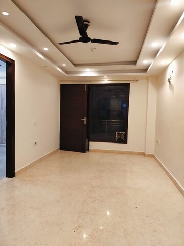 Room in 4 BHK Builder Floor at Sushant Lok 3, Sector 57 – for Sale