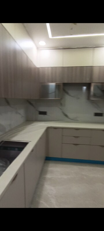 Kitchen in 3 BHK Builder Floor at Mansarover Garden – for Sale