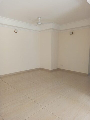 Room in 3 BHK Apartment at Uber Paxina, Jayanagar – for Sale