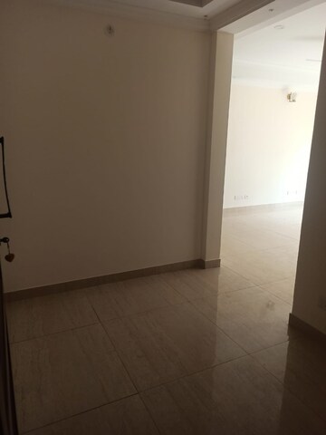 Room in 3 BHK Apartment at Uber Paxina, Jayanagar – for Sale