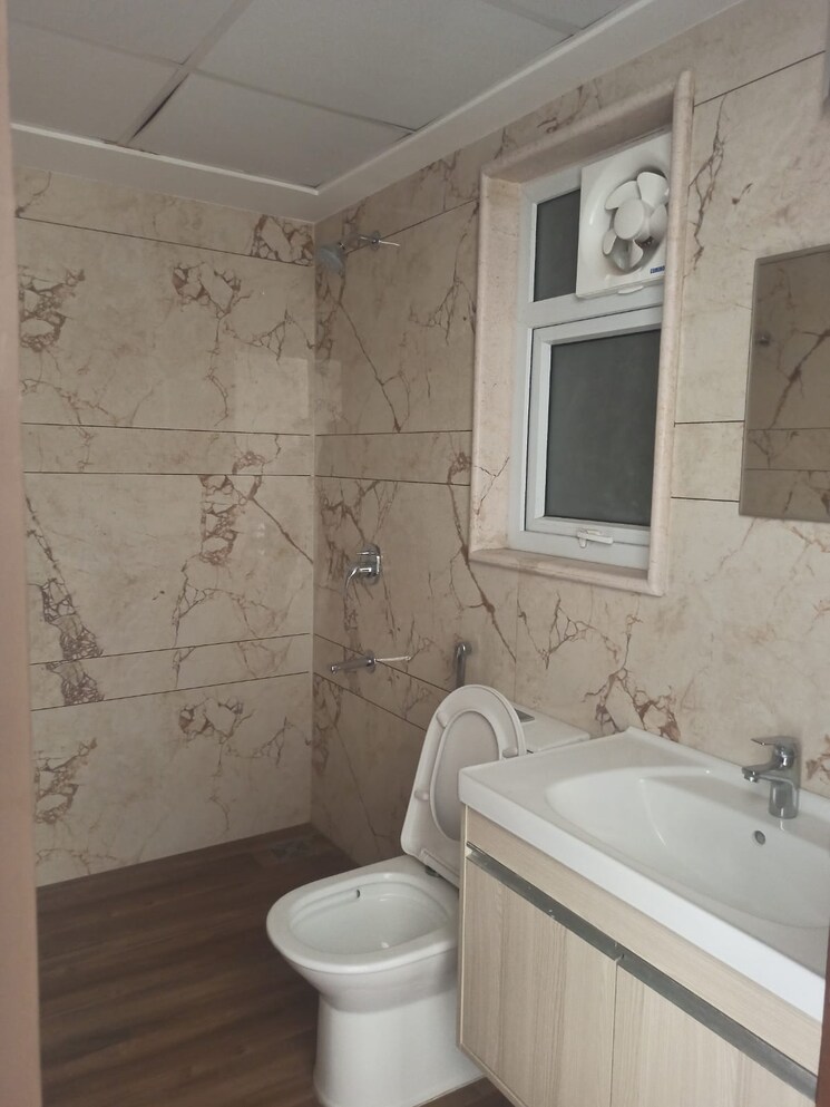 Bathroom, uber-paxina 3 Bedroom 2997 Sq.Ft. Apartment In Jayanagar Bangalore 8135362