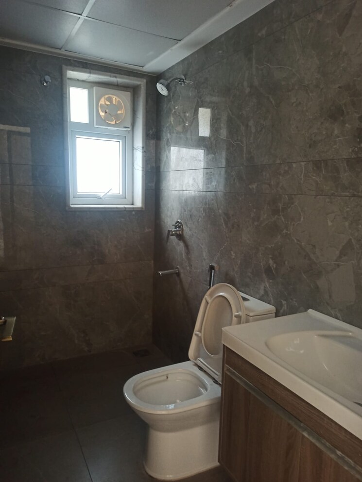 Bathroom, uber-paxina 3 Bedroom 2997 Sq.Ft. Apartment In Jayanagar Bangalore 8135362