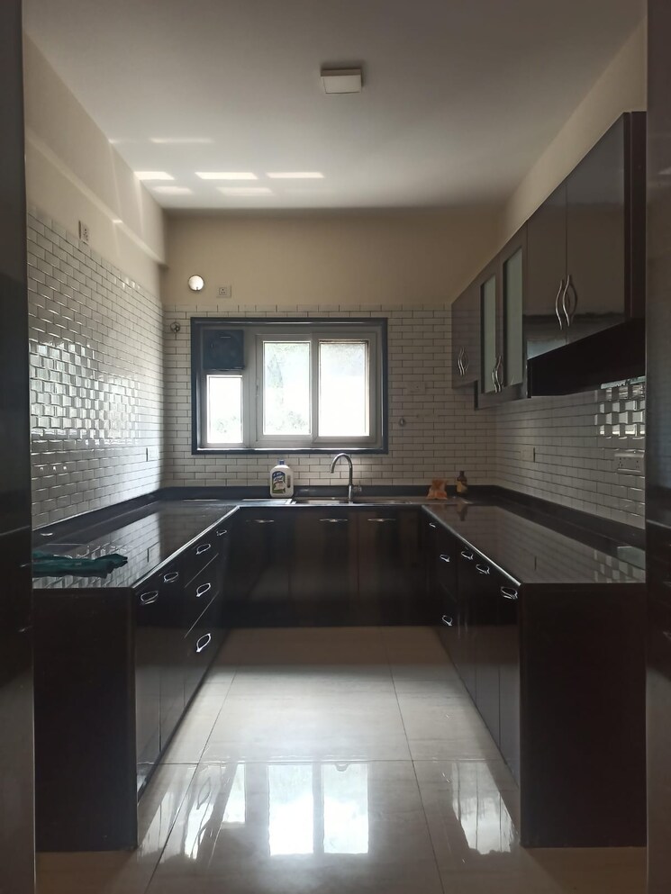 Kitchen, uber-paxina 3 Bedroom 2997 Sq.Ft. Apartment In Jayanagar Bangalore 8135362