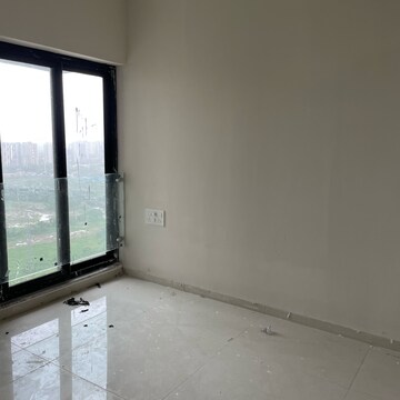 Room in 2 BHK Apartment at Wadhwa The Address Boulevard, Kurla West – for Sale