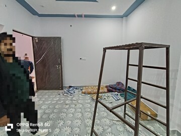 Room in 2 BHK Independent House at Gomti Nagar – for Rent