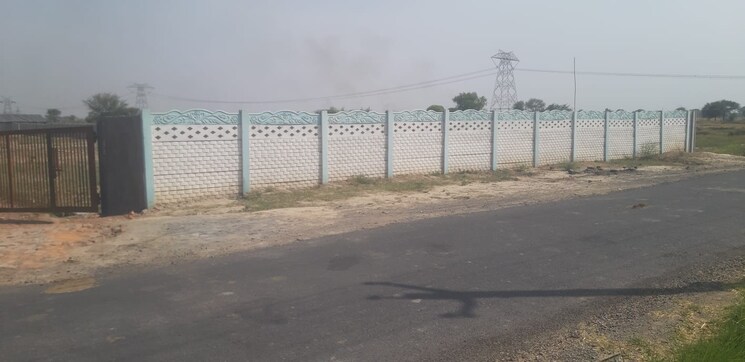 undefined, upsidc site b  200 Sq.Yd. Plot In Upsidc Site B Greater Noida 8135407