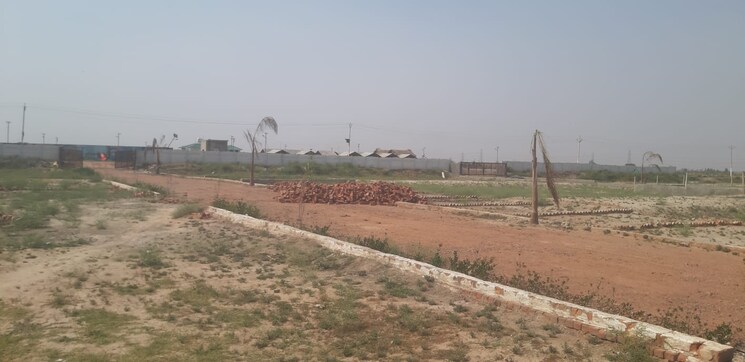 undefined, upsidc site b  200 Sq.Yd. Plot In Upsidc Site B Greater Noida 8135407