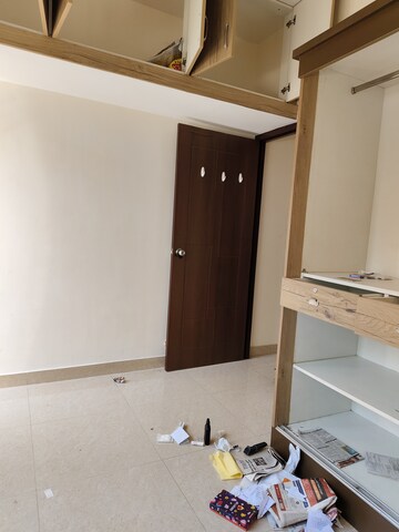 Room in 1 BHK Builder Floor at Halasuru – for Rent