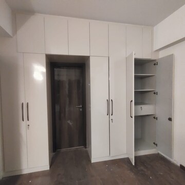 Room in 4 BHK Builder Floor at DLF Gardencity Enclave, Sector 93 – for Rent